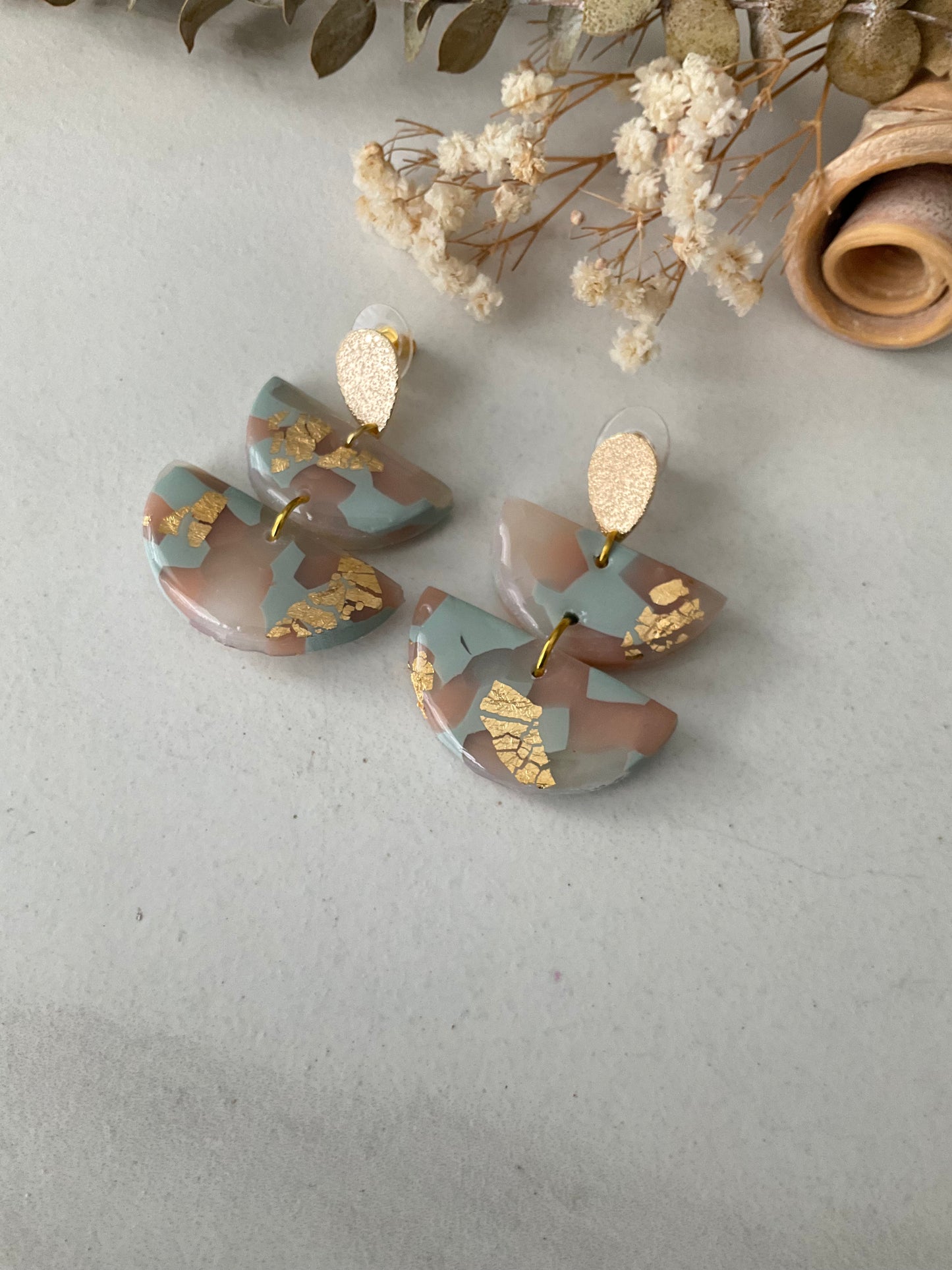 Blue Summer in Multiple Colors with Metal Detail