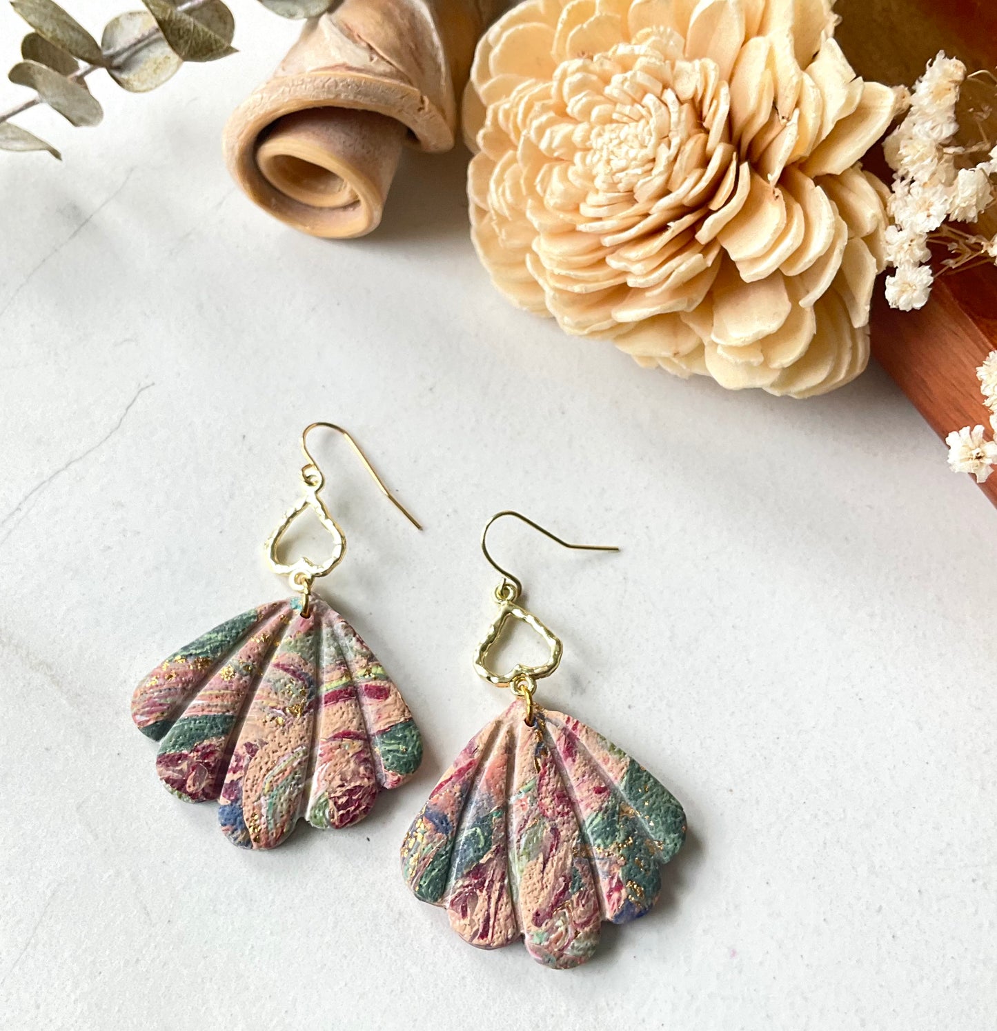 Coral with Metal Detail