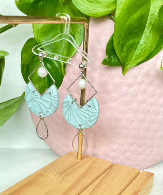 Summer in Multiple Colors with Metal and Pearl Detail